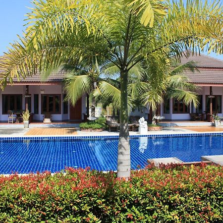 Waterside Resort Pran Buri Ngoại thất bức ảnh
